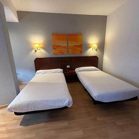 Hotel Unzaga Plaza Éibar المظهر الخارجي الصورة