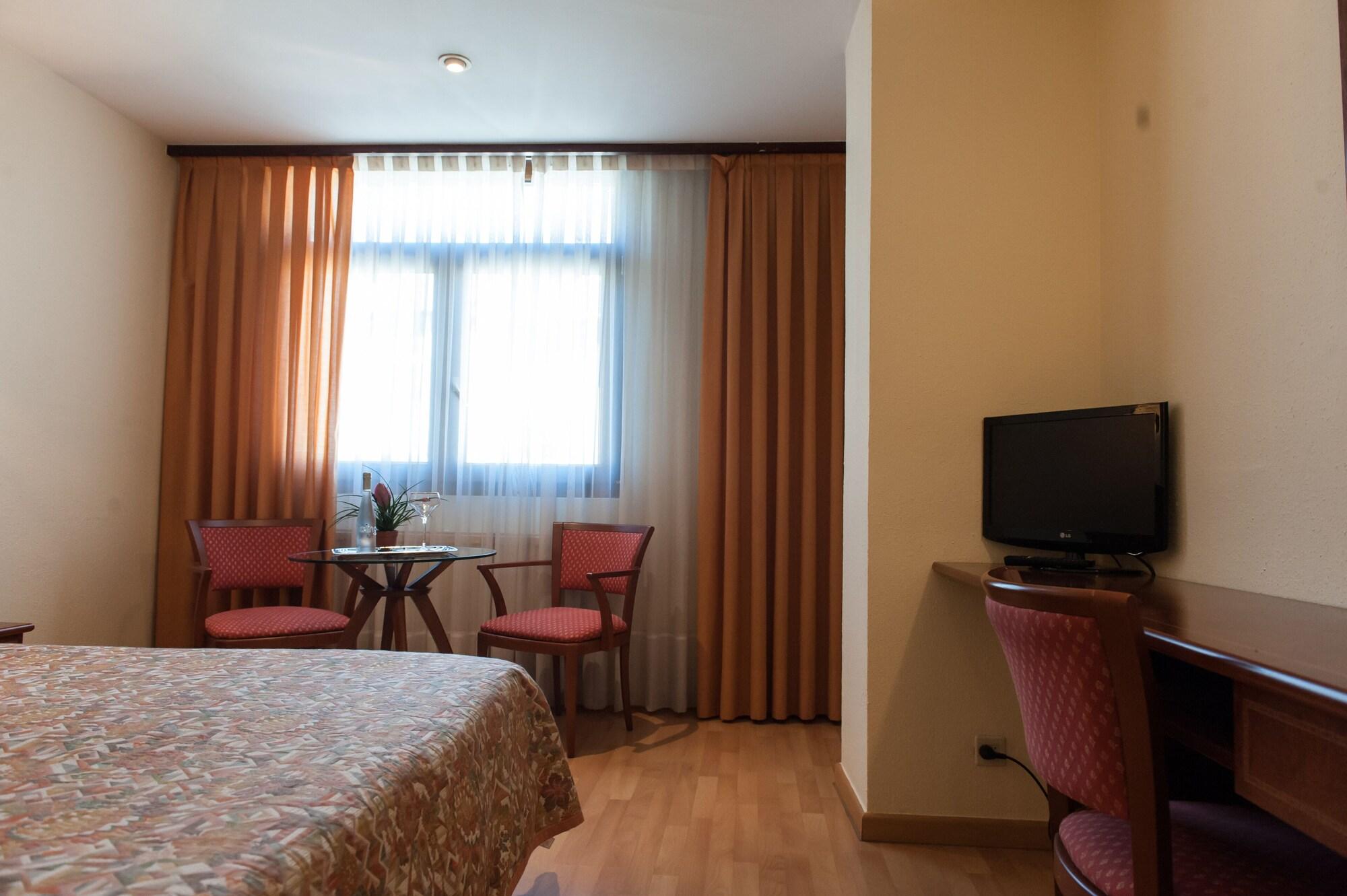 Hotel Unzaga Plaza Éibar المظهر الخارجي الصورة