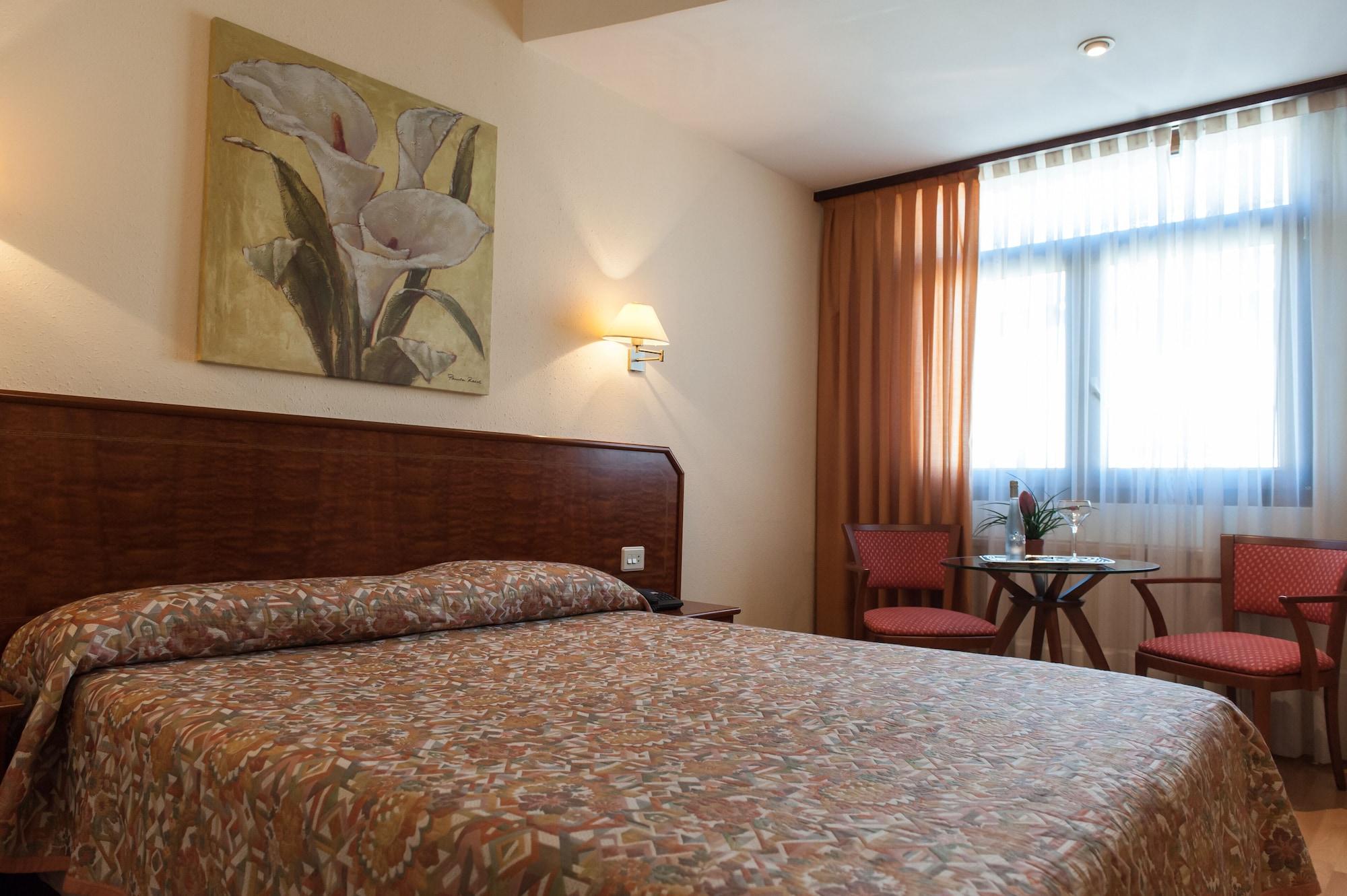 Hotel Unzaga Plaza Éibar المظهر الخارجي الصورة