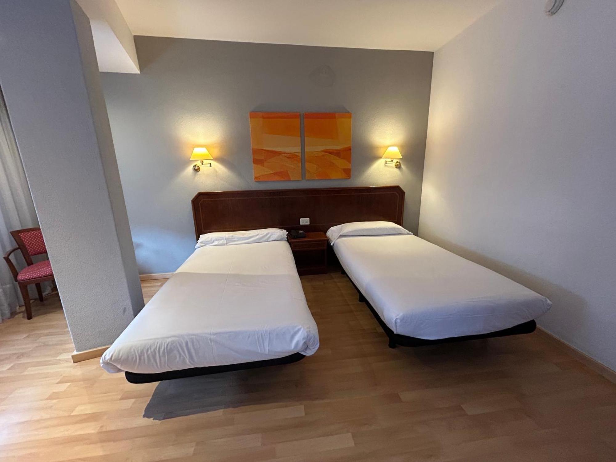 Hotel Unzaga Plaza Éibar المظهر الخارجي الصورة