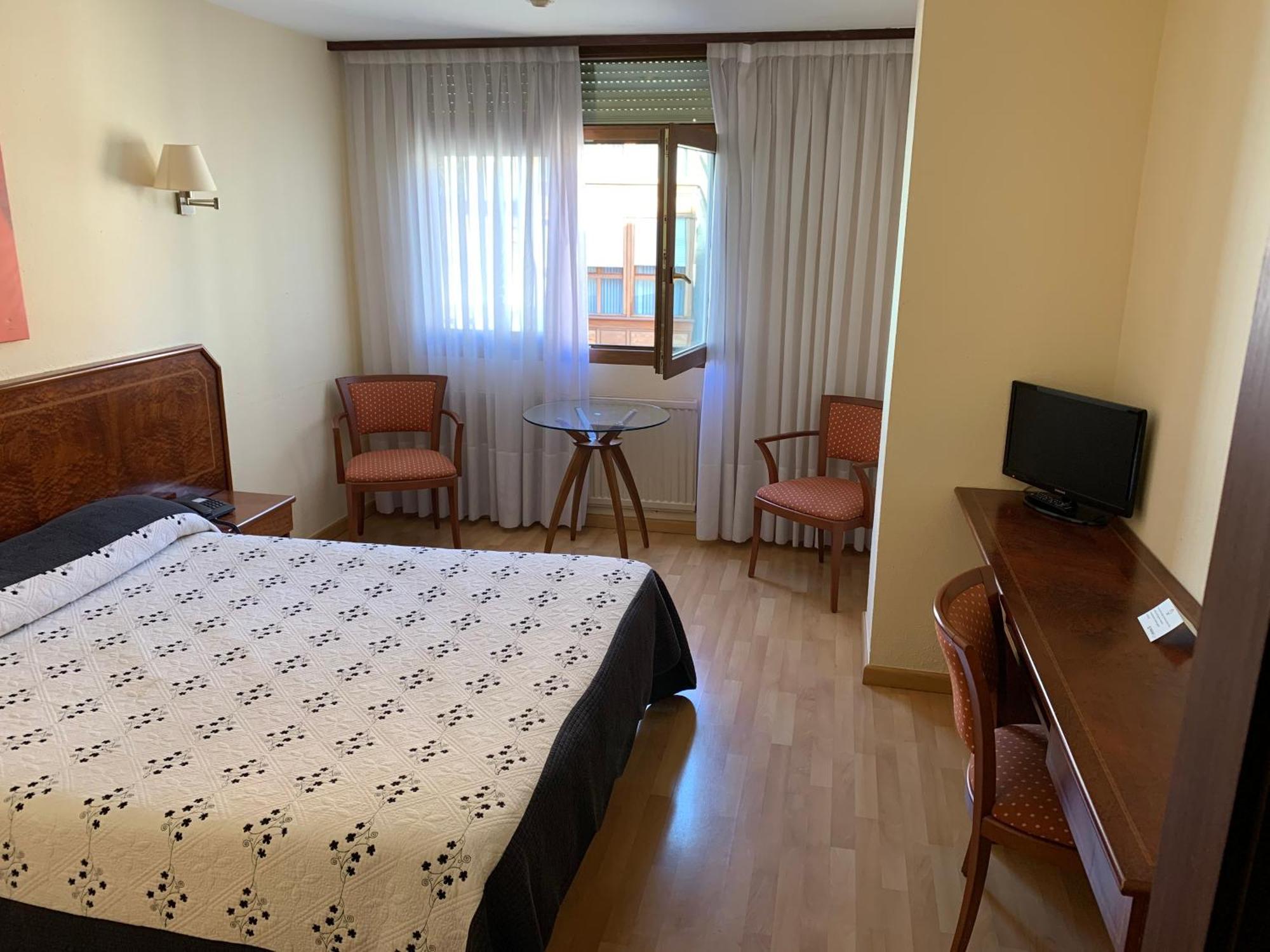 Hotel Unzaga Plaza Éibar المظهر الخارجي الصورة