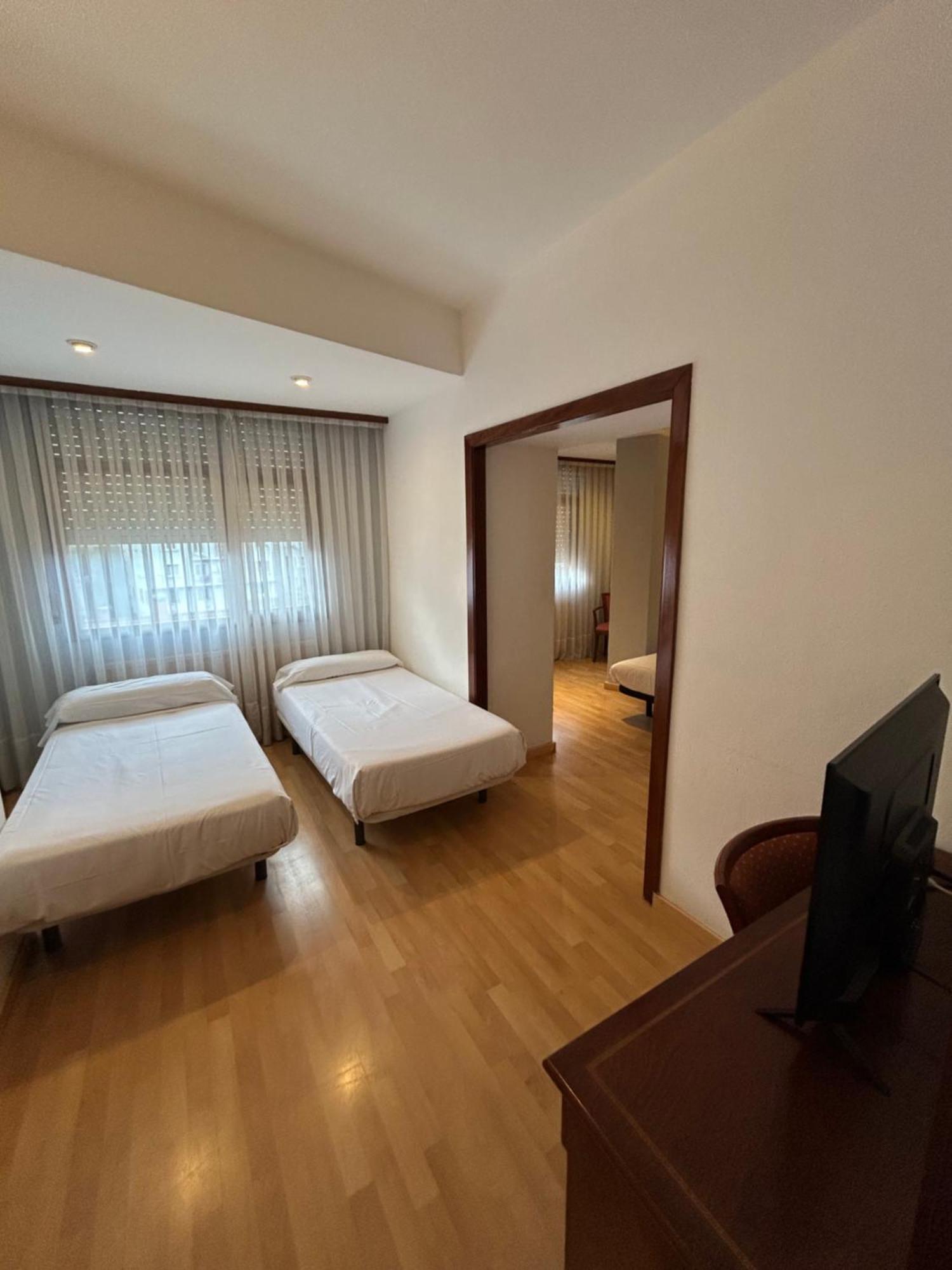 Hotel Unzaga Plaza Éibar المظهر الخارجي الصورة