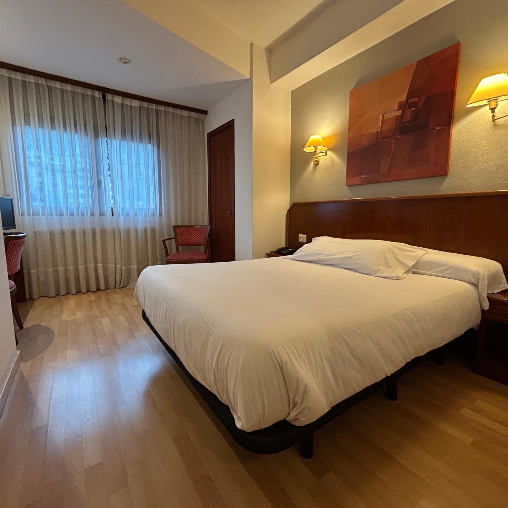 Hotel Unzaga Plaza Éibar المظهر الخارجي الصورة