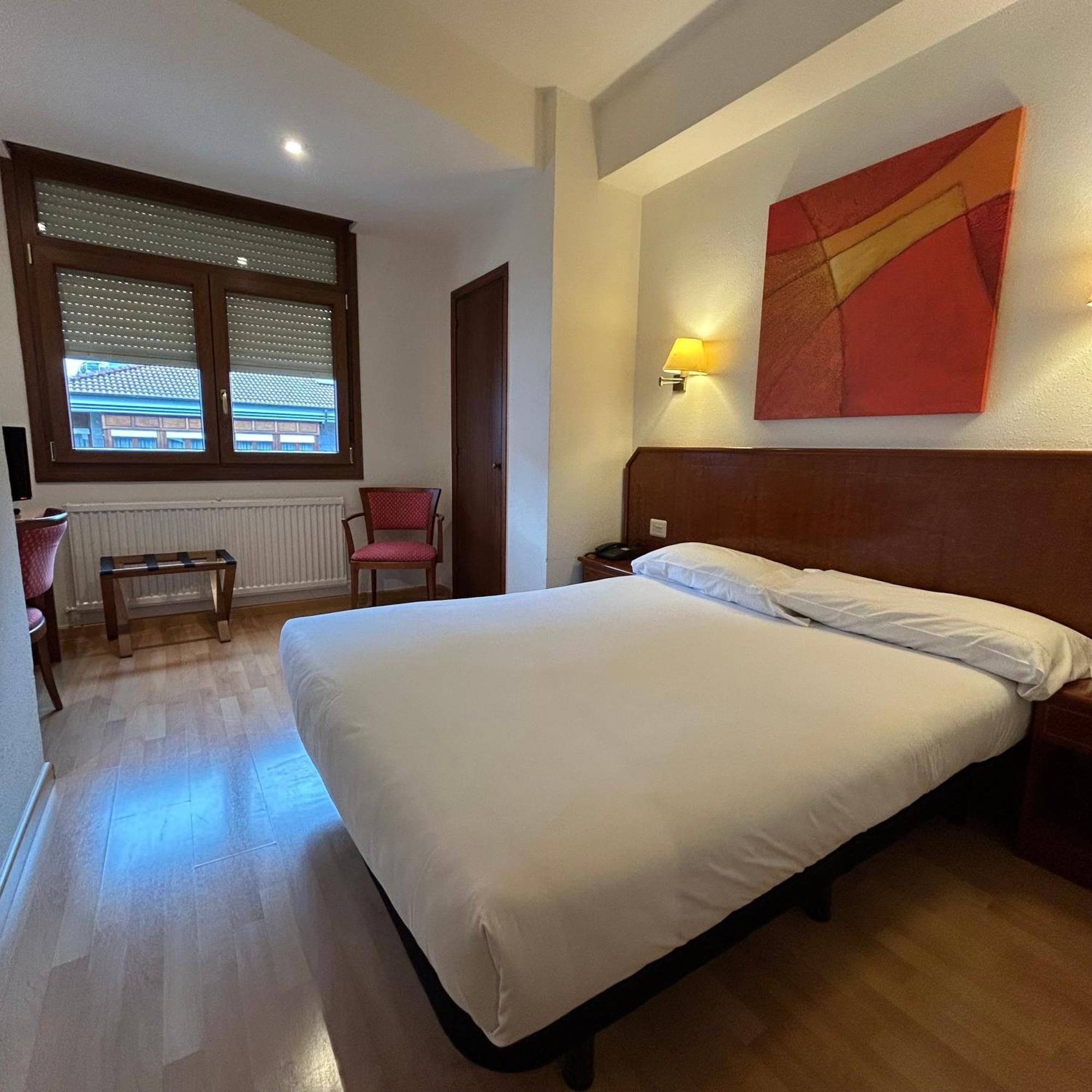Hotel Unzaga Plaza Éibar المظهر الخارجي الصورة