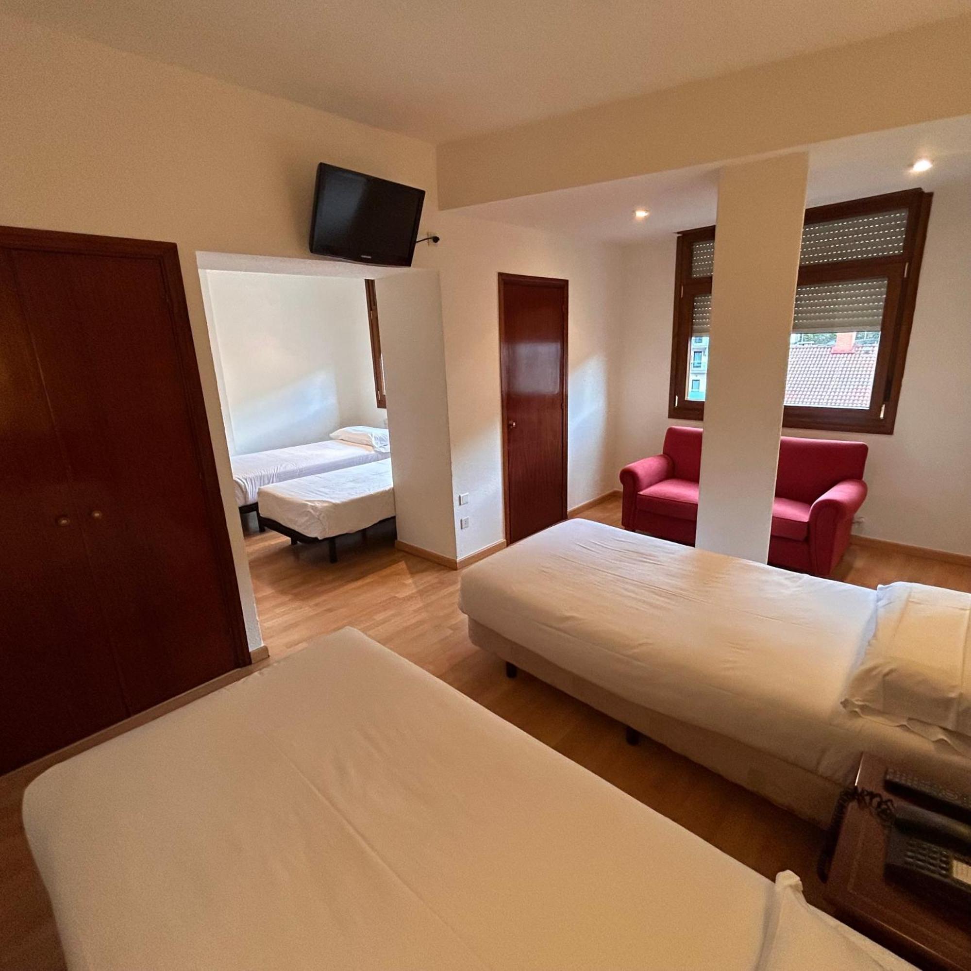 Hotel Unzaga Plaza Éibar المظهر الخارجي الصورة