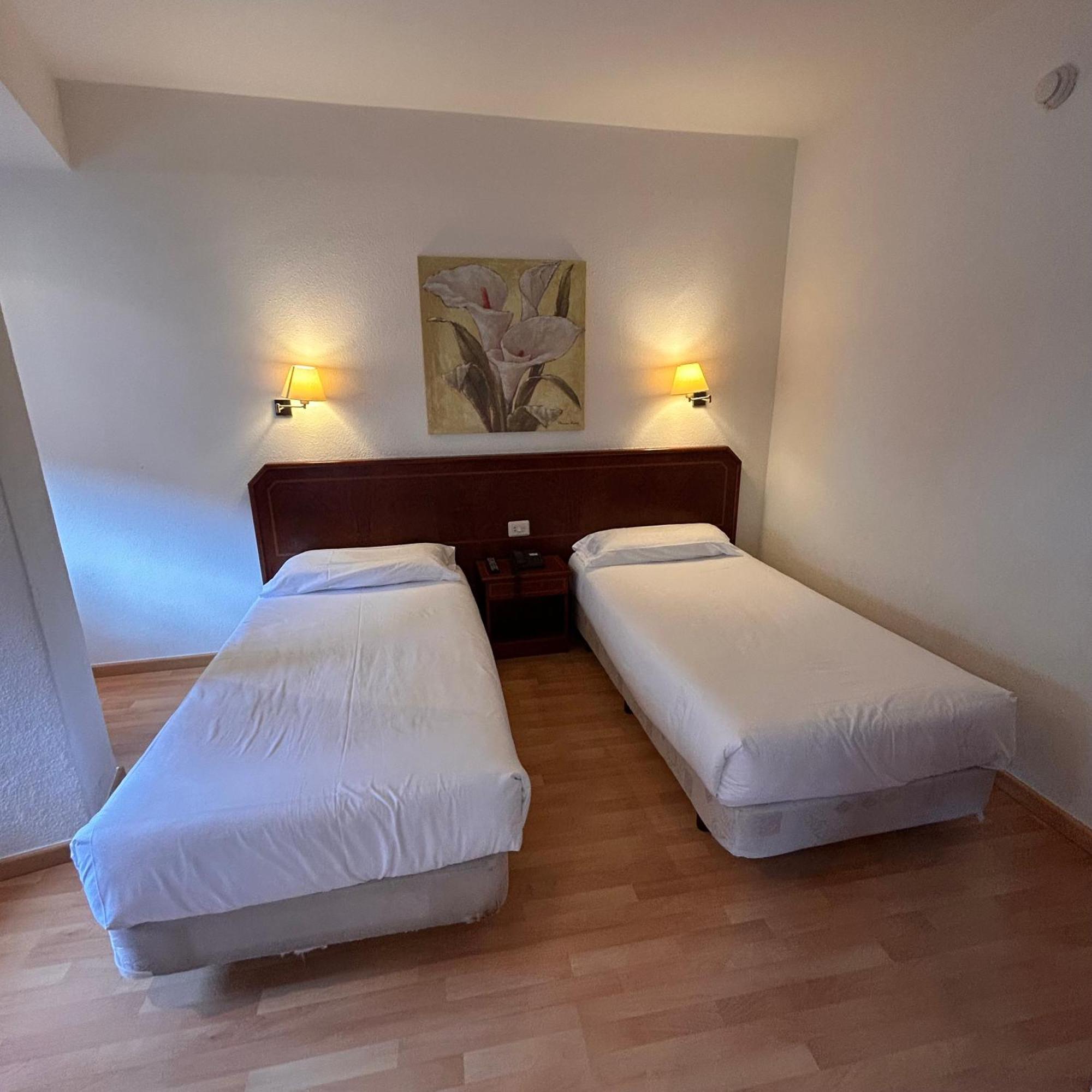 Hotel Unzaga Plaza Éibar المظهر الخارجي الصورة
